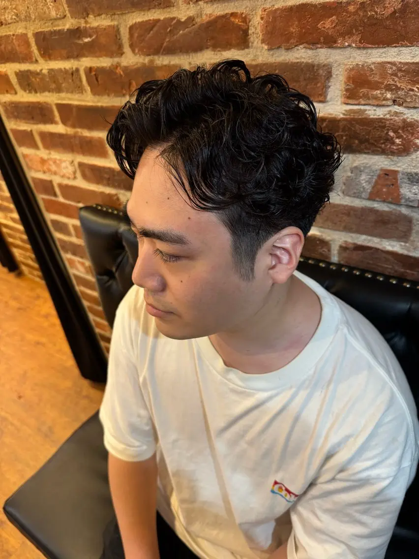 ミディアム パーマ メンズ ミディアムパーマ メンズパーマ メンズヘアカット無料 中村　心のヘアスタイル