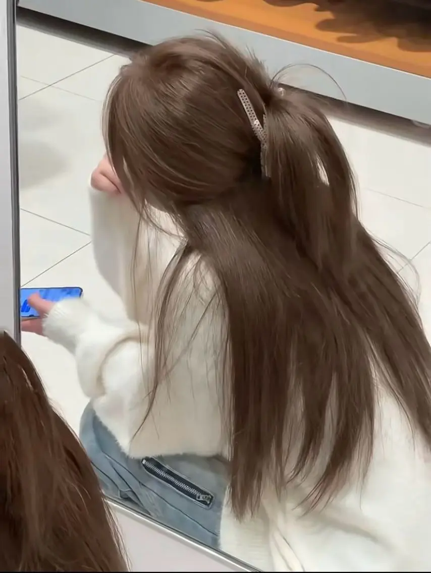 ロング カラー ヘアアレンジ ヘアカラー トリートメント ヘアセット 垢抜け透明感 カラー🪽ྀི🤎のヘアスタイル