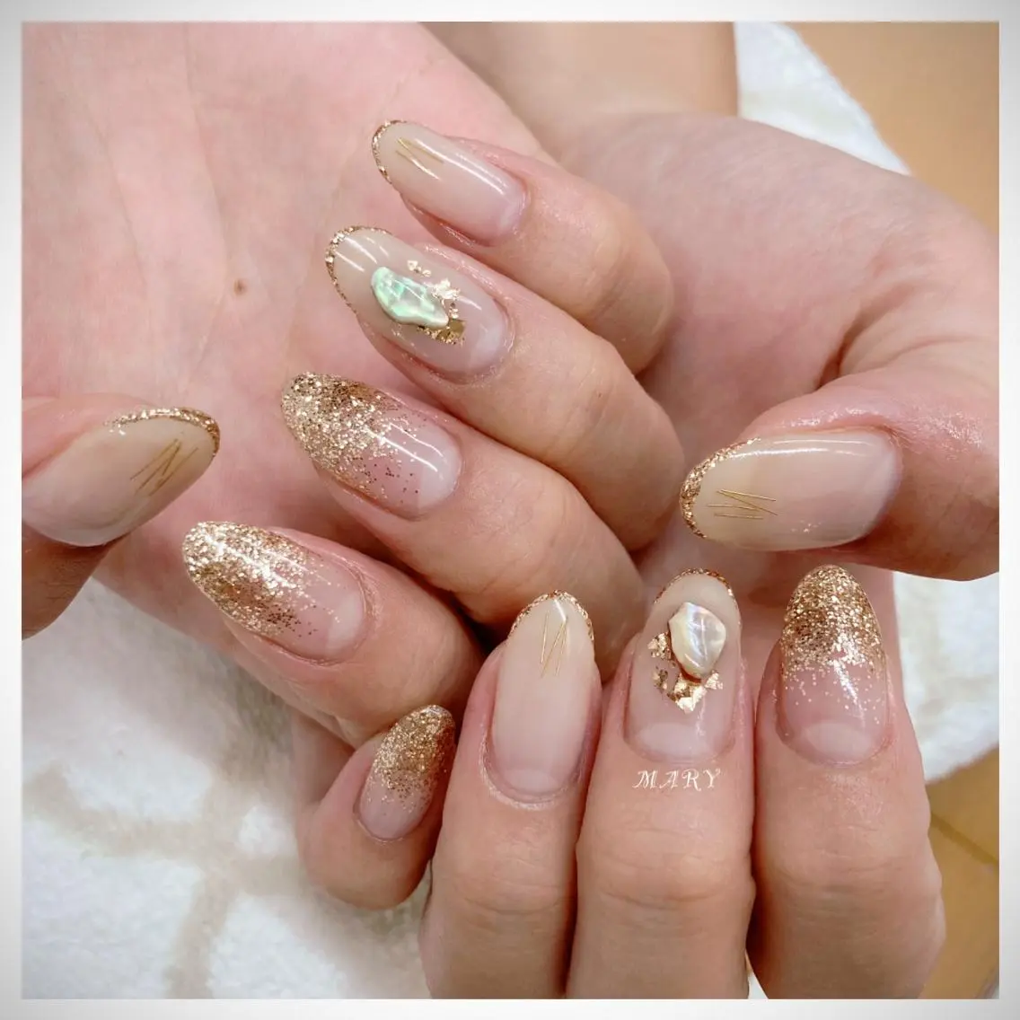 ネイル グラデーション キラキラネイル ロングネイル ニュアンスネイル ハンドネイル Mary nail .narumiのネイルデザイン