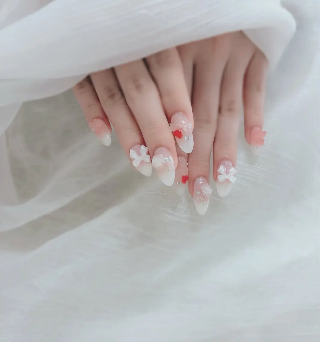 ネイル ハンドネイル ESPOIR Ｎのネイルデザイン