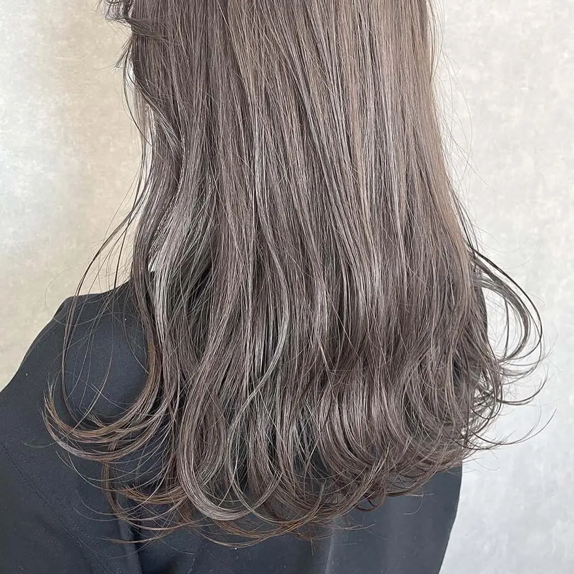 ミディアム カラー カット ヘアカラー トリートメント 一ノ瀬 暁のヘアスタイル