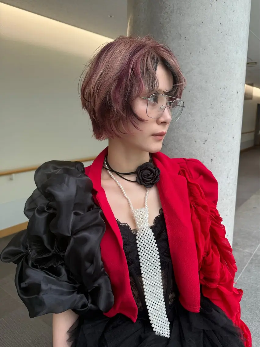 ショート カラー 一戸 拓斗のヘアスタイル