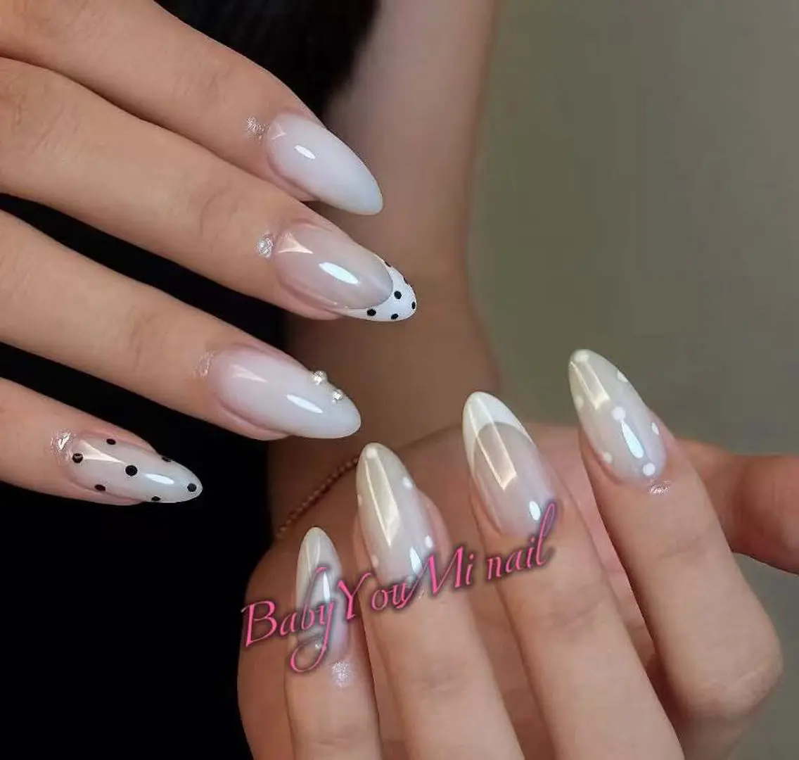 ネイル オーロラネイル チークネイル 成人式 フットネイル フレンチネイル ハンドネイル BabyYouMi nailのネイルデザイン
