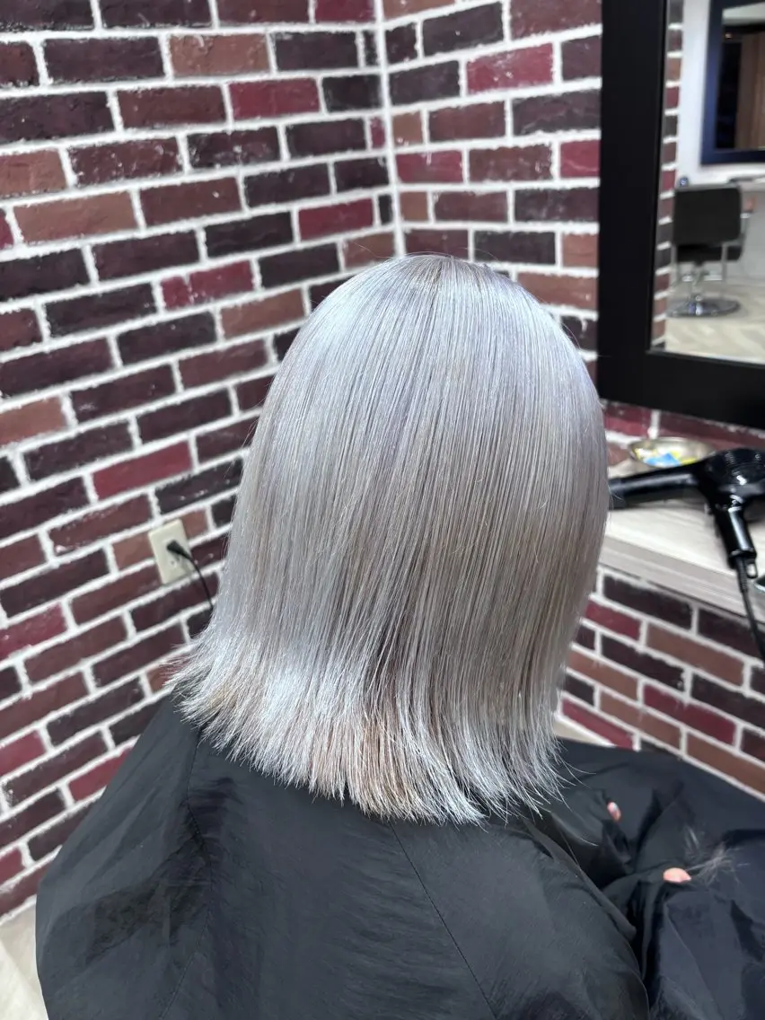 ミディアム カラー ヘアカラー トバ ショウゴのヘアスタイル