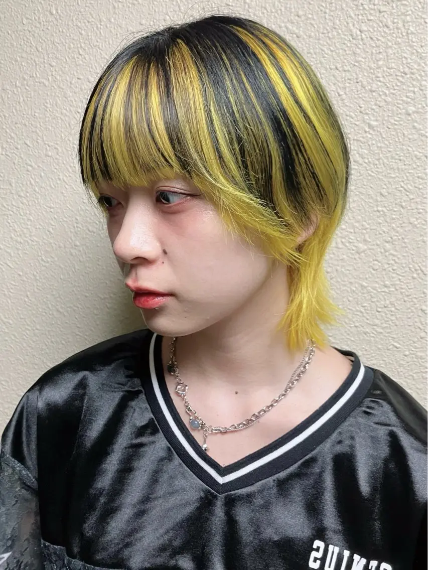ショート 顔まわりレイヤー 姫カット レイヤーカット ウルフカット カット ヘアカラー fumika推しカラ ー/デザインカラーのヘアスタイル