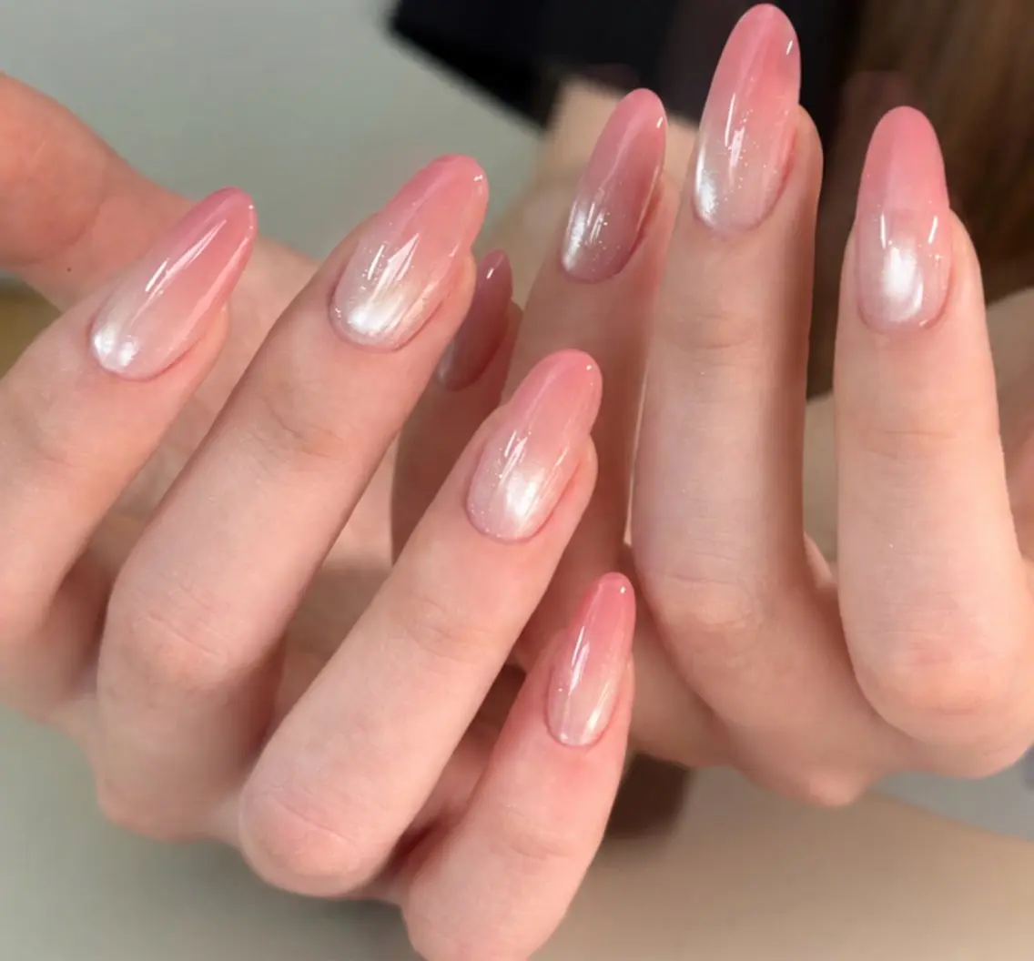 ネイル オーロラネイル 長さ出し フラッシュネイル フラワーネイル フットネイル ハンドネイル 🎀 Ruruのネイルデザイン