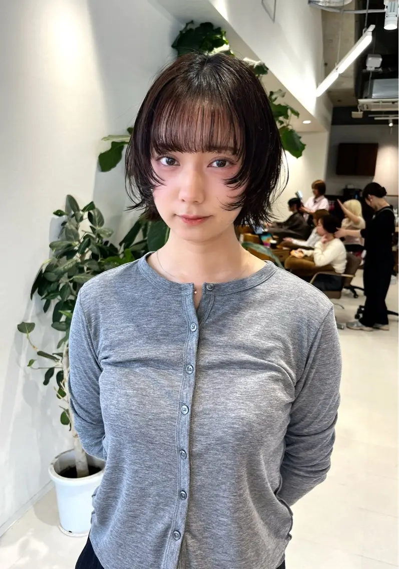 ショート カラー ブラウンカラー ダークブラウン レイヤーカット レイヤーカット/ブラ ウンカラー/河野凜のヘアスタイル