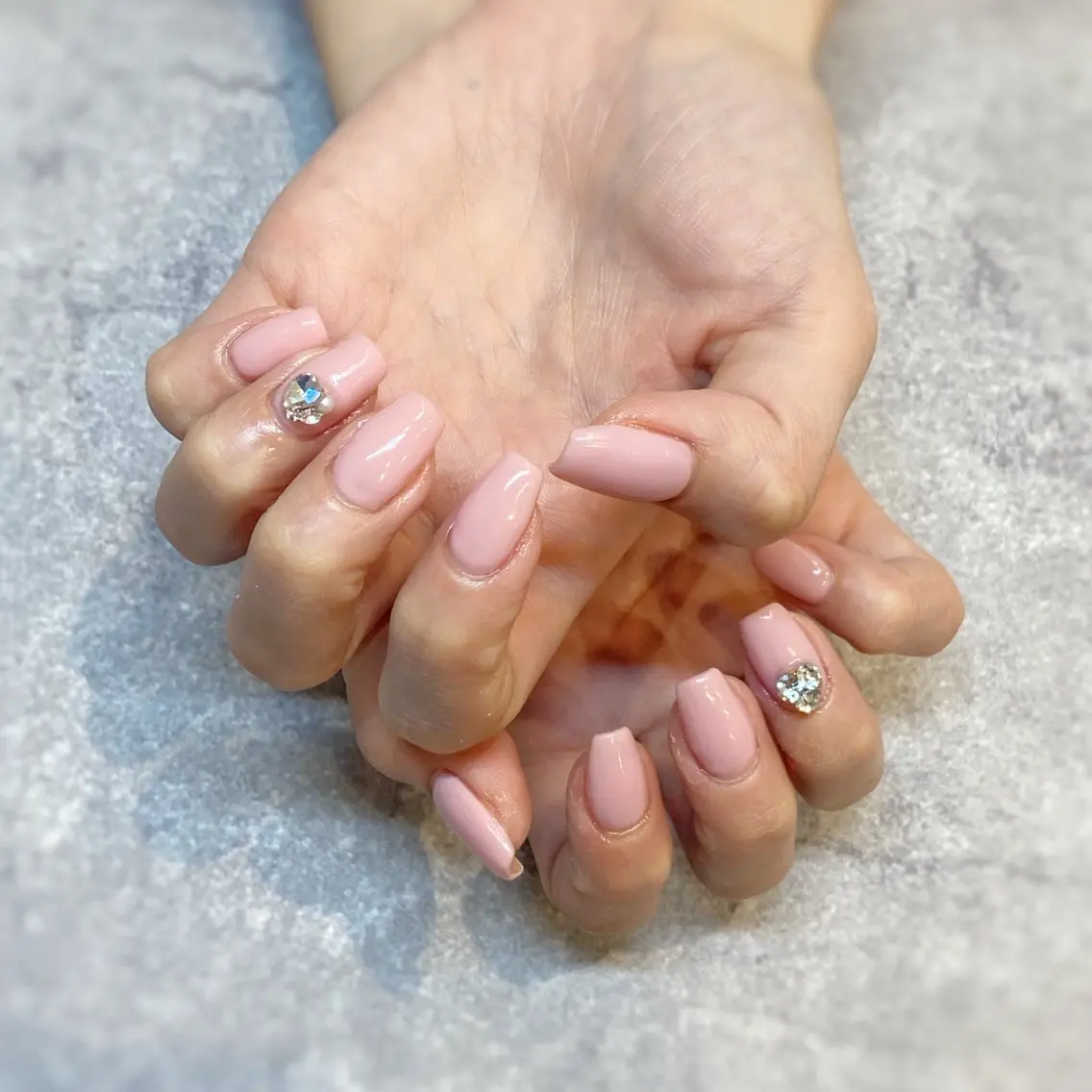 ネイル ワンカラーネイル MAKI .のネイルデザイン