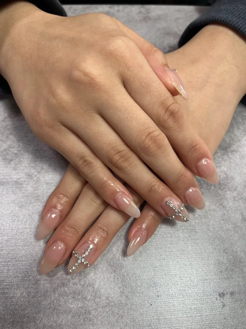 シンプルネイル💅長さだしなし他店オフなしの写真