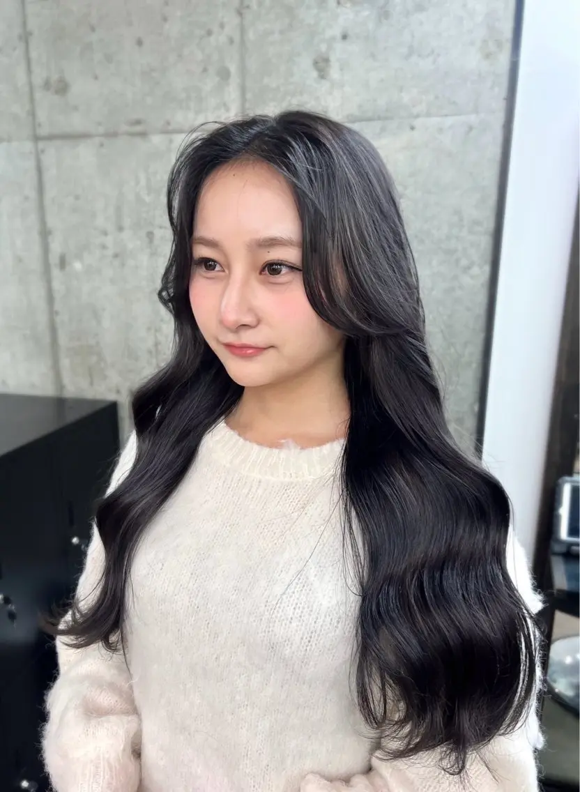 ロング カラー 黒髪 カット ヘアカラー トリートメント 透明感カラー ✨ 韓国艶髪💗菅原のヘアスタイル