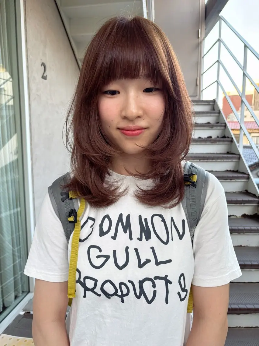 セミロング TRENCH 渡辺 琴夏のヘアスタイル