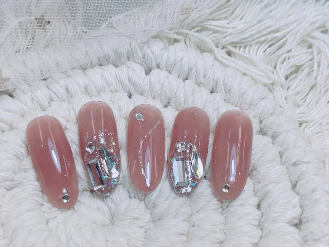 ネイル ハンドネイル 💅ネイル✨ プリンセスのネイルデザイン