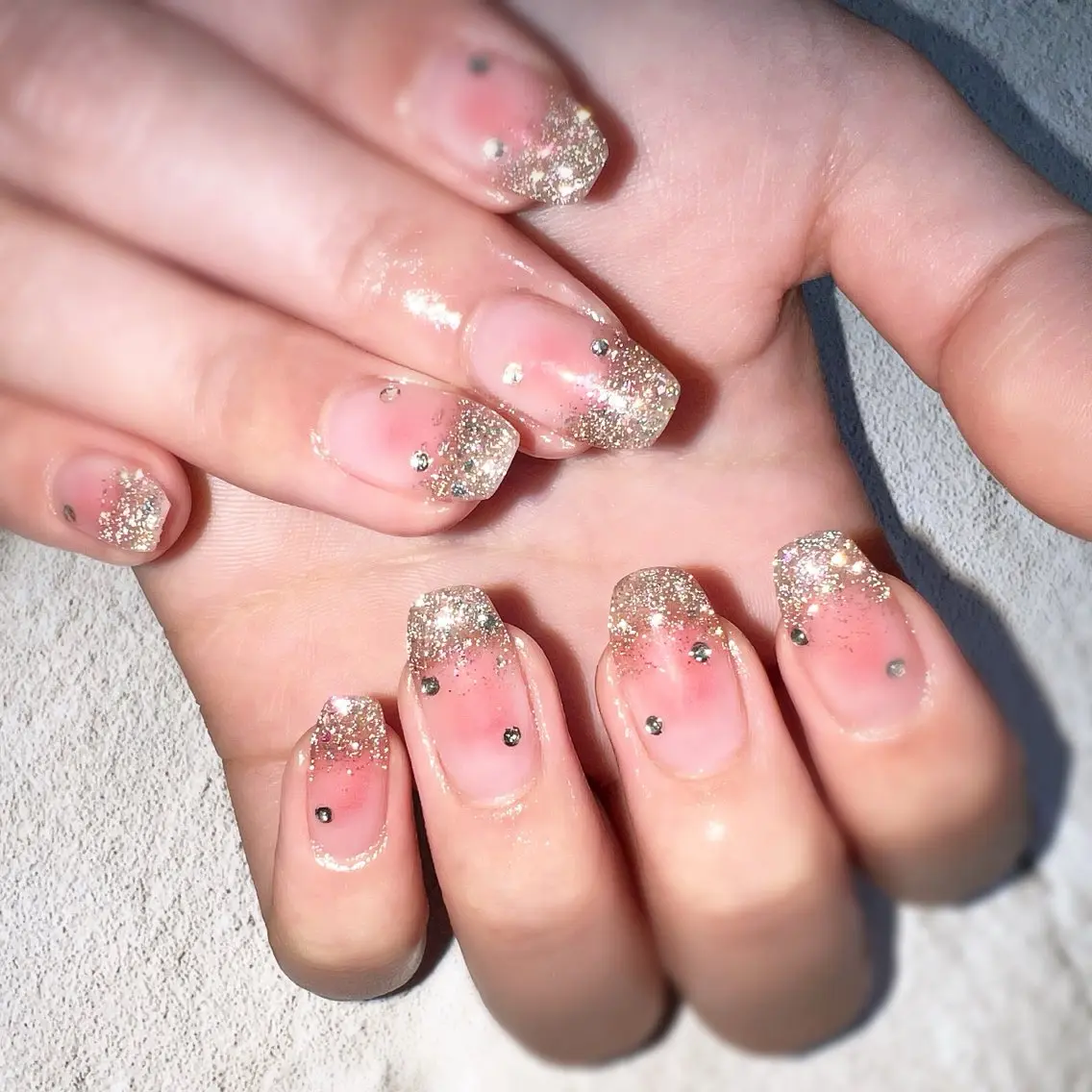 ネイル ハンドネイル フットネイル NAILsalon Laki(ラキ)のネイルデザイン