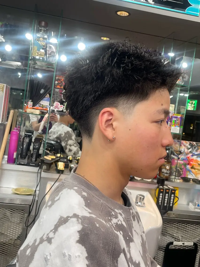 メンズ 新宿BARBER _TETSUROのヘアスタイル