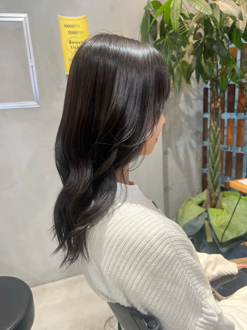 セミロング レイヤーカット 🎀Lolonois 池田店🎀佐藤百奈美のヘアスタイル