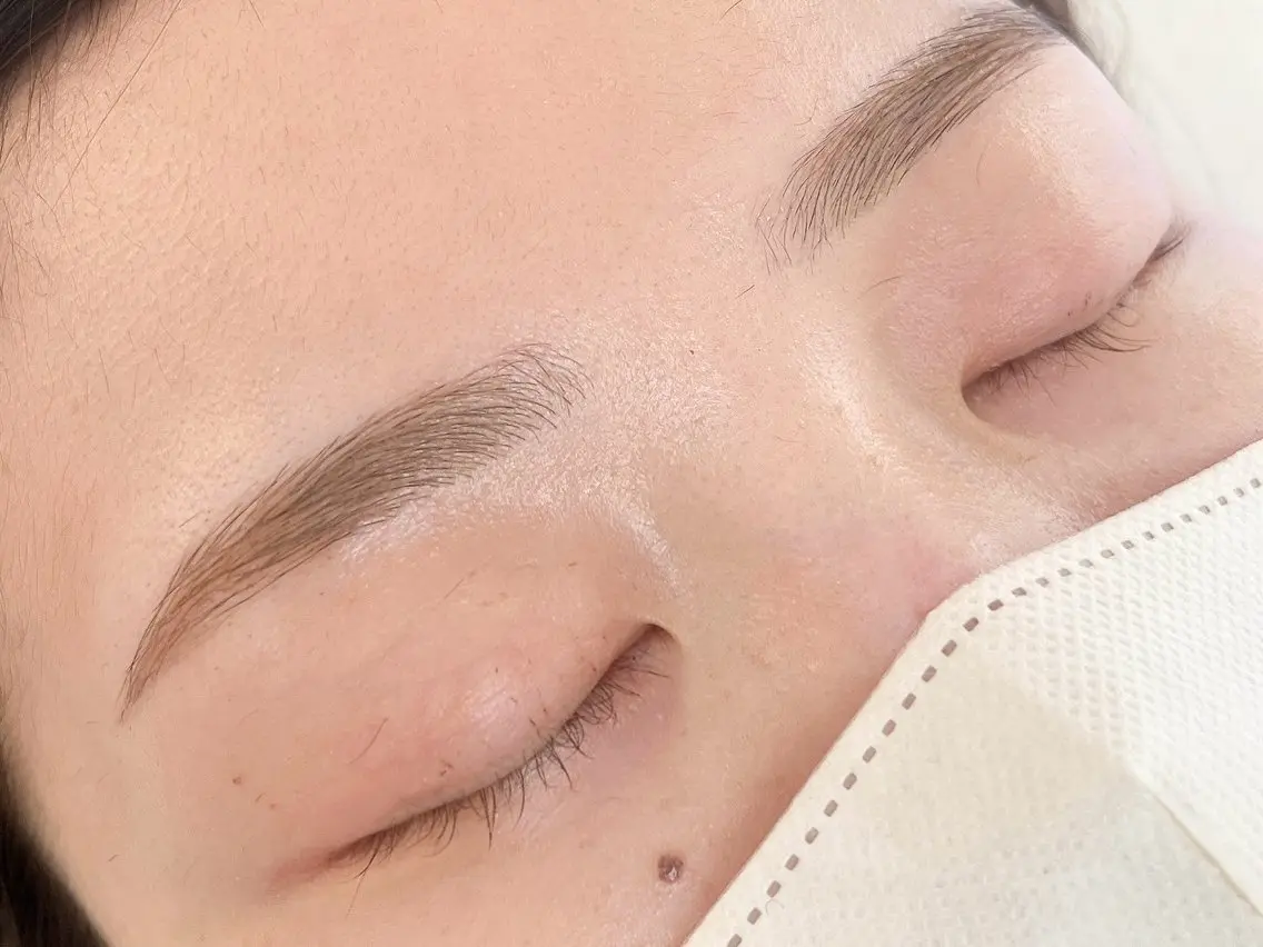 アイブロウ LELEGANCE eyelashの眉毛・アイブロウイメージ