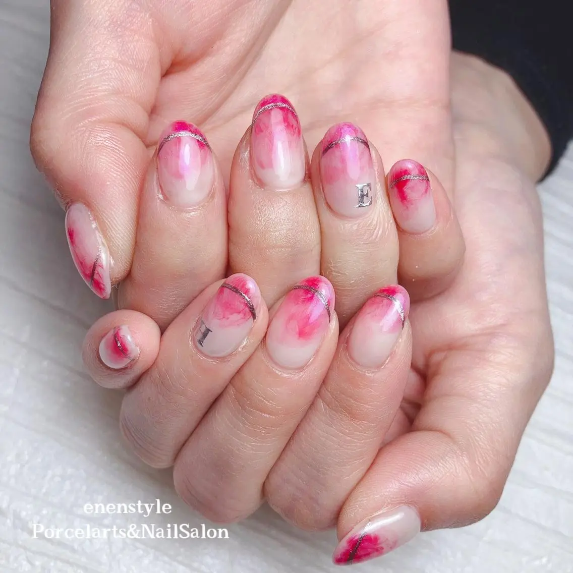 ミディアム ネイル 🐾enen style 🐾のネイルデザイン