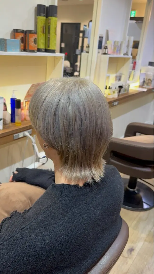 メンズ ヘアカラー 武原 虹音のヘアスタイル