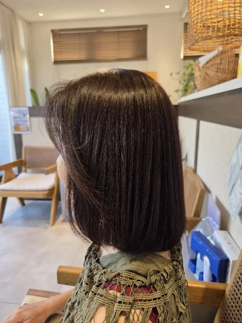 セミロング 縮毛矯正 谷津 瞳のヘアスタイル
