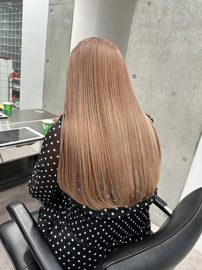 ロング ヘアカラー 艶々ブリーチ職人🎀 あげは💖のヘアスタイル