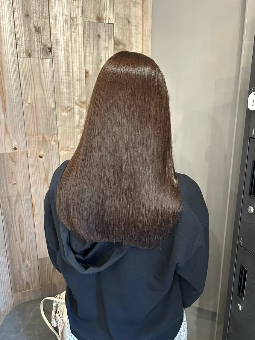 ロング 酸性ストレート カット ヘアカラー パーマ 縮毛矯正 トリートメント 艶髪/髪質改善 yukaのヘアスタイル