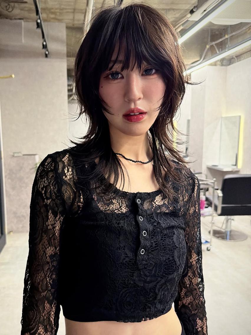 【女性限定】デザインカット+シャンプー|レイヤー・ウルフの写真