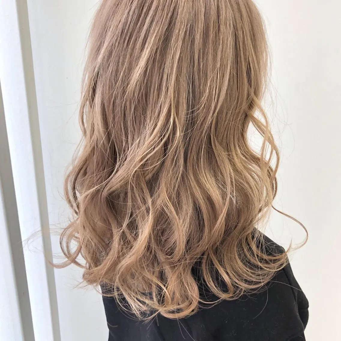 ロング カラー 太田 陽介のヘアスタイル