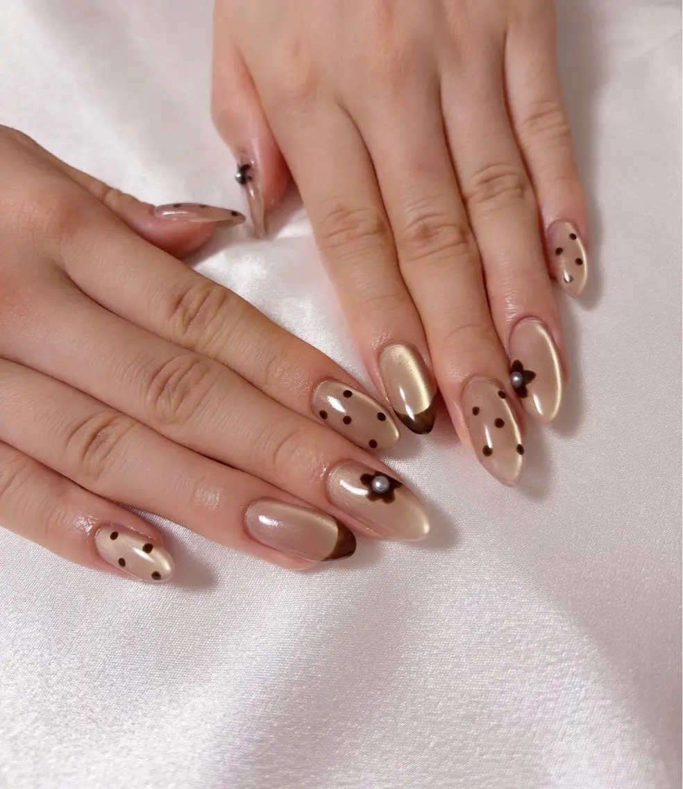 ネイル ブラウン マグネットネイル nail lumièreのネイルデザイン