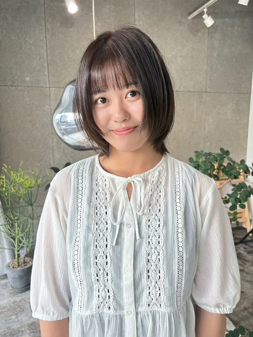 カラー ダークグレー ダークグレージュ グレージュ KUBO HADUKIのヘアスタイル