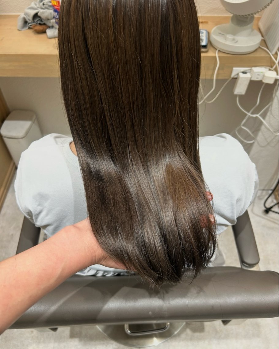 ミディアム カラー アッシュ 透明感カラー グレージュ ミント カット ヘアカラー トリートメント ヘッドスパ 久木原 ゆりのヘアスタイル