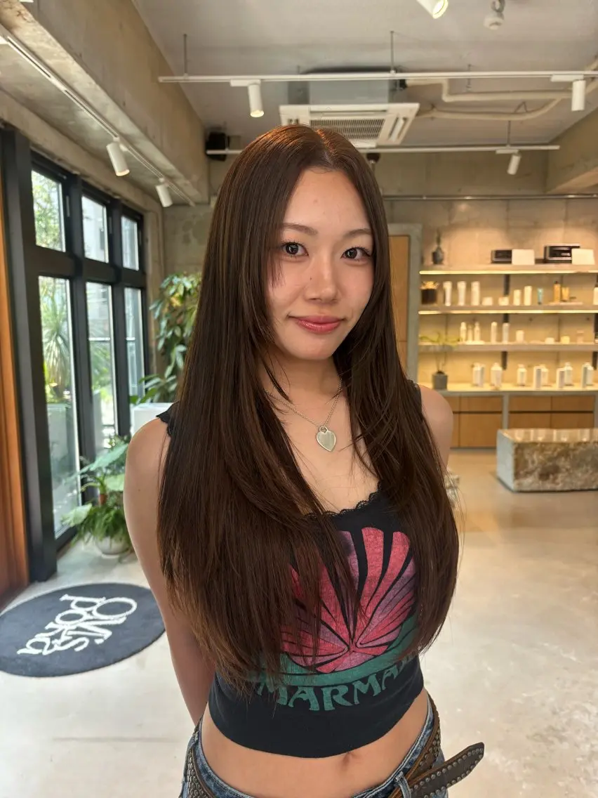ロング カラー ヘアカラー 林 璃乙菜のヘアスタイル