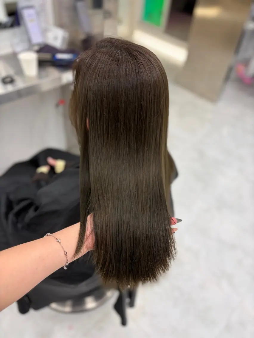 カラー ヘアカラー トリートメント ヘアセット 透明感うる艶カラー 🤍MANAMIのヘアスタイル