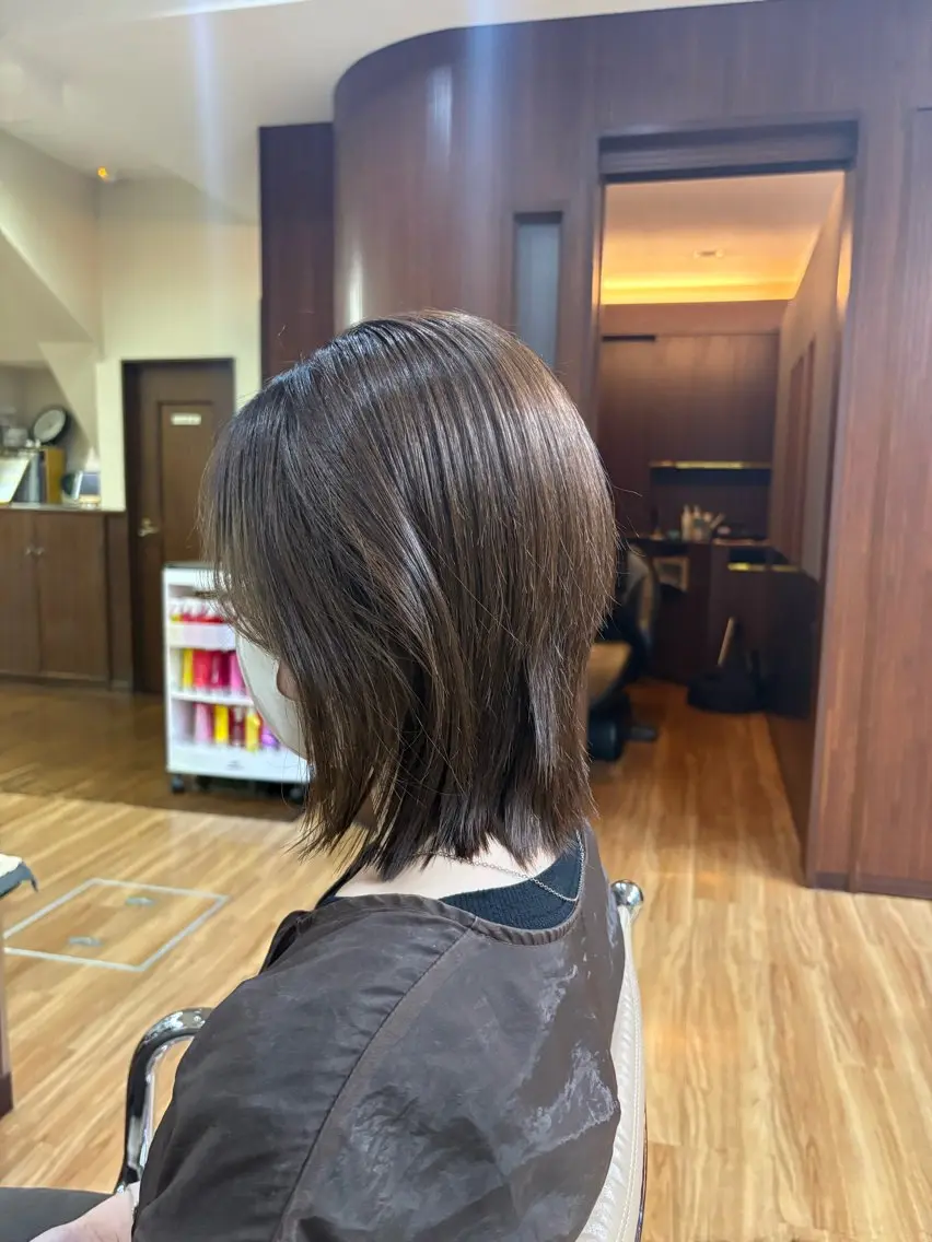 ミディアム 外ハネヘア 金森 未莉のヘアスタイル