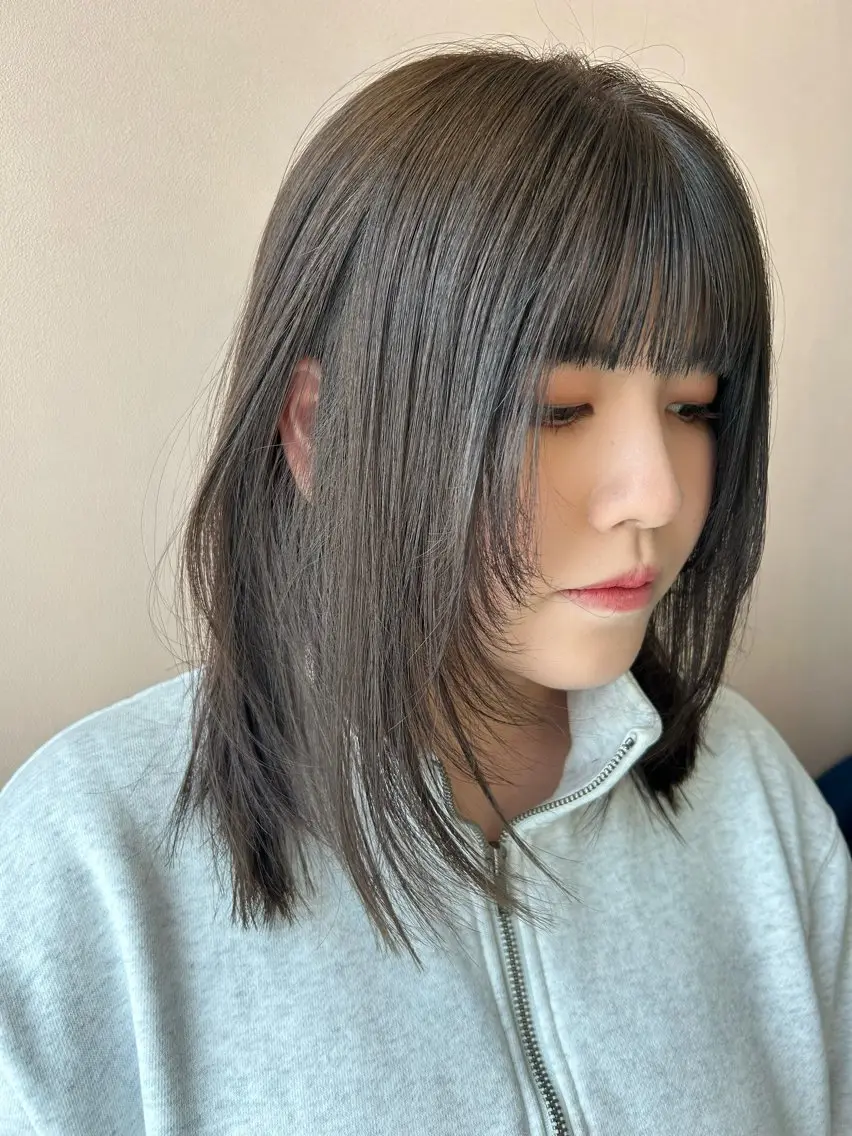 ミディアム カラー ブリーチ 透明感カラー グレージュ ブリーチなしカラー hubhair レイヤー/透明感のヘアスタイル