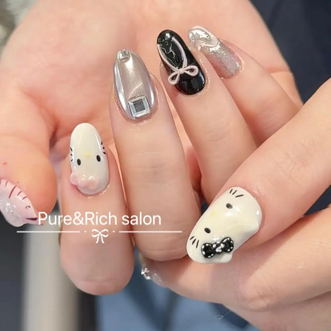 ネイル ハンドネイル 🎀 Ayaka_nailのネイルデザイン