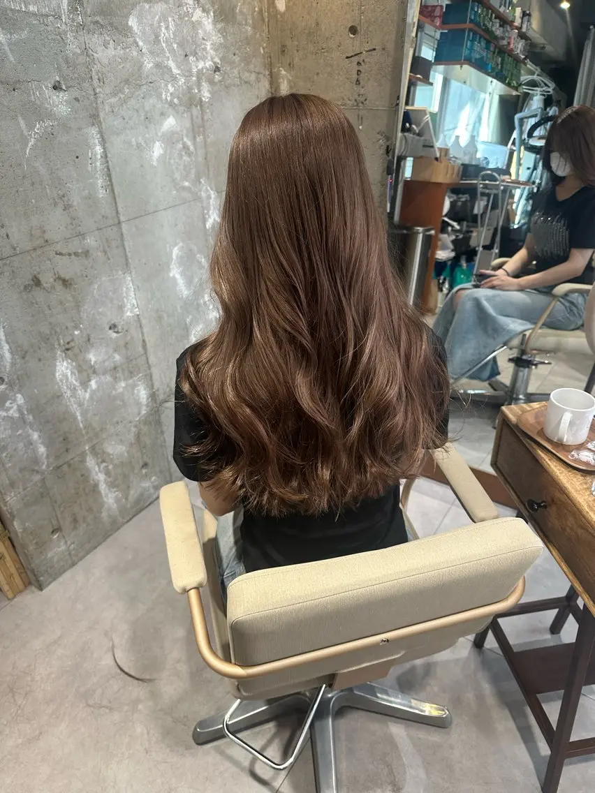 ロング カラー 小林 夢羽のヘアスタイル