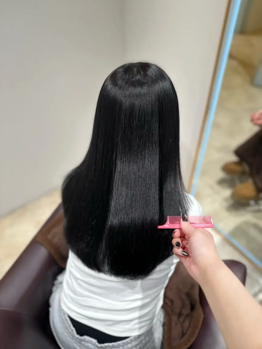ロング カラー 黒髪 透明感カラー LOUIMADNA Haruna️️꙳⟡のヘアスタイル