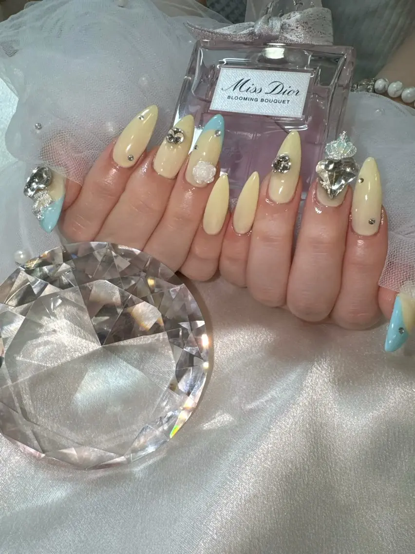 ネイル ハンドネイル pro.M Juri𝜗𝜚˚⋆のネイルデザイン
