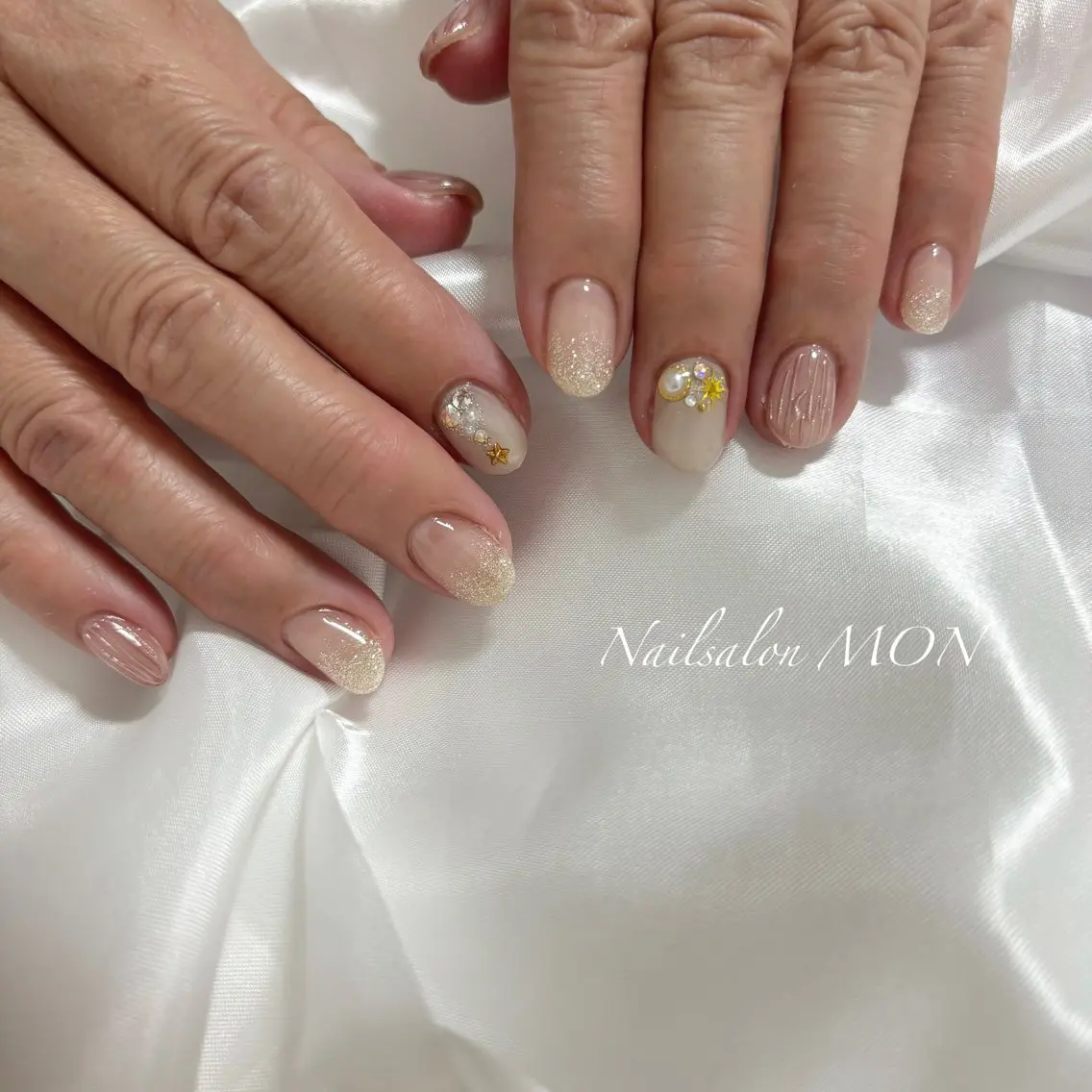 ネイル ストーンネイル ハンドネイル Nailsalon MONのネイルデザイン