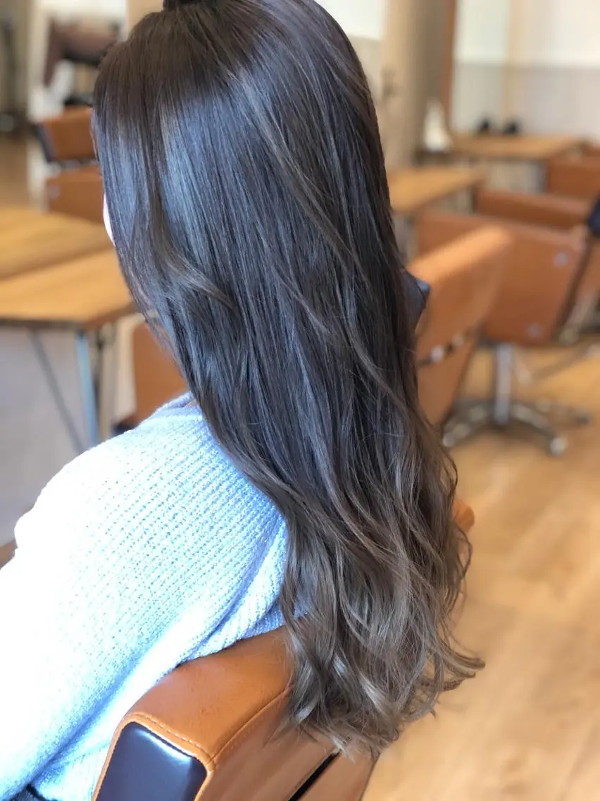 カット & ヘアカラーの写真