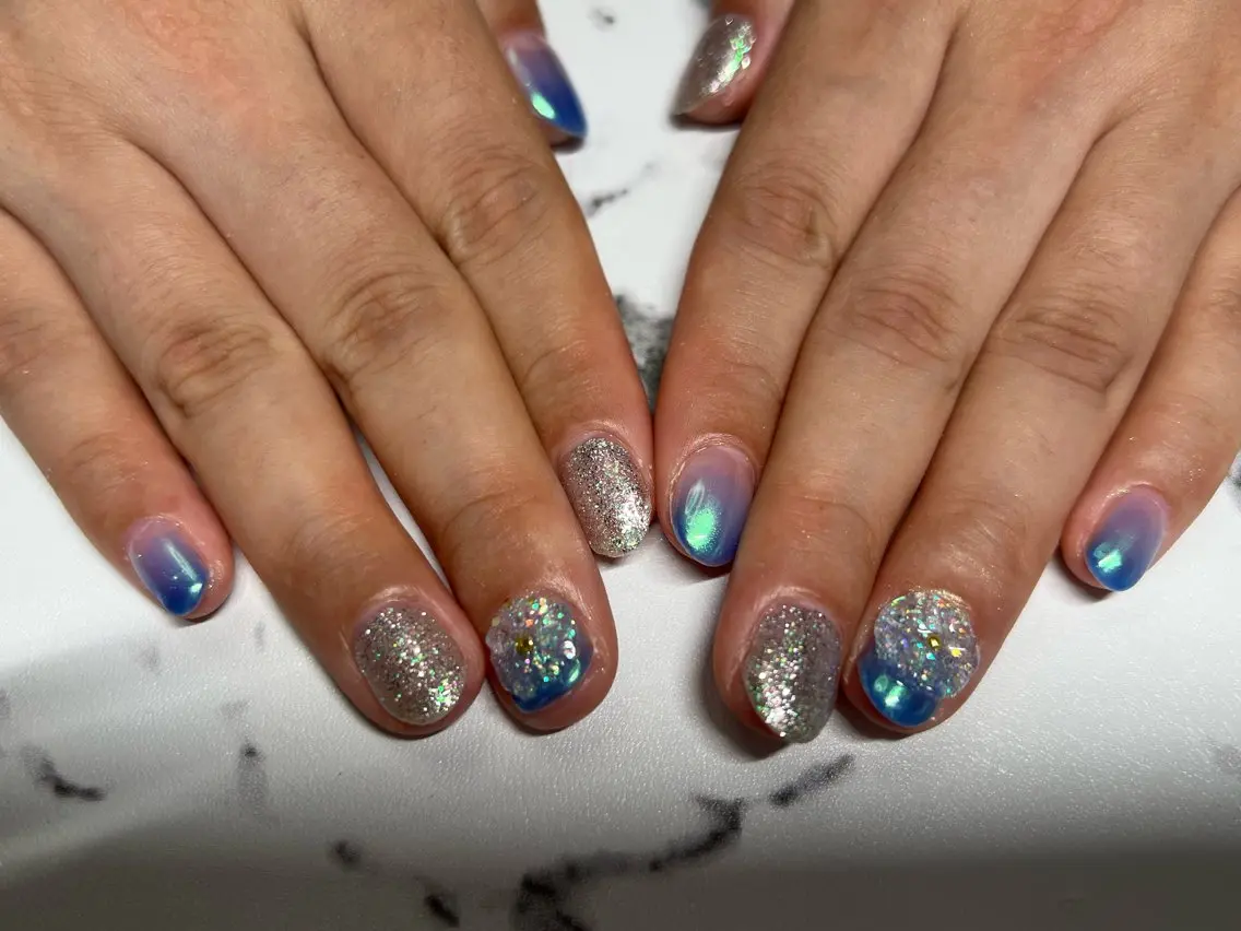 ネイル オーロラネイル グラデーション salon ownのネイルデザイン