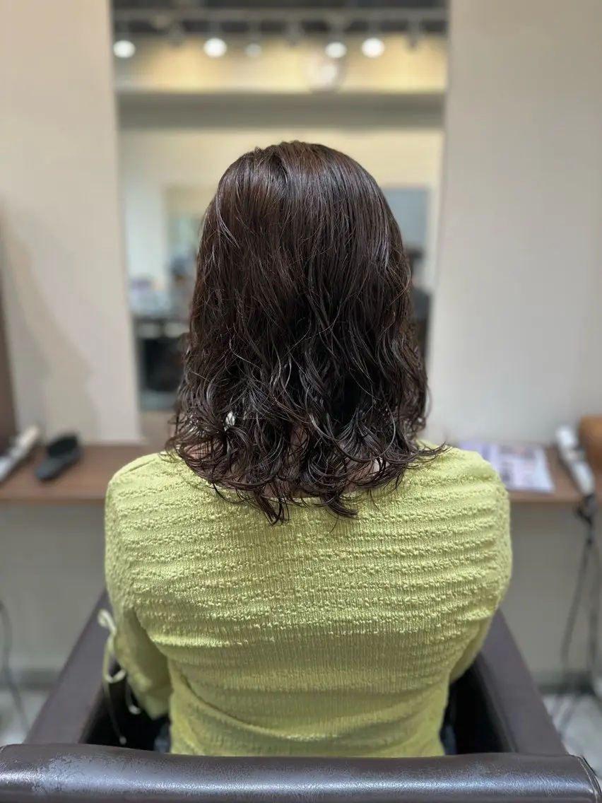 ミディアム カラー パーマ カット ヘアカラー パーマ トリートメント 平日オススメ✨ コスパ&タイパ✨山下のヘアスタイル