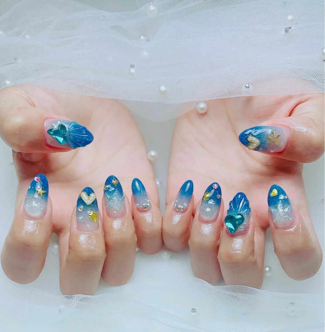 大満足！Hand | スベシャル持ち込みデザイン　120分アートやり放題の写真