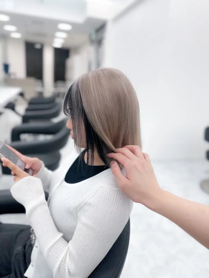ショート カラー ウルフ&レイヤー特化 まとまる美髪矯正のヘアスタイル