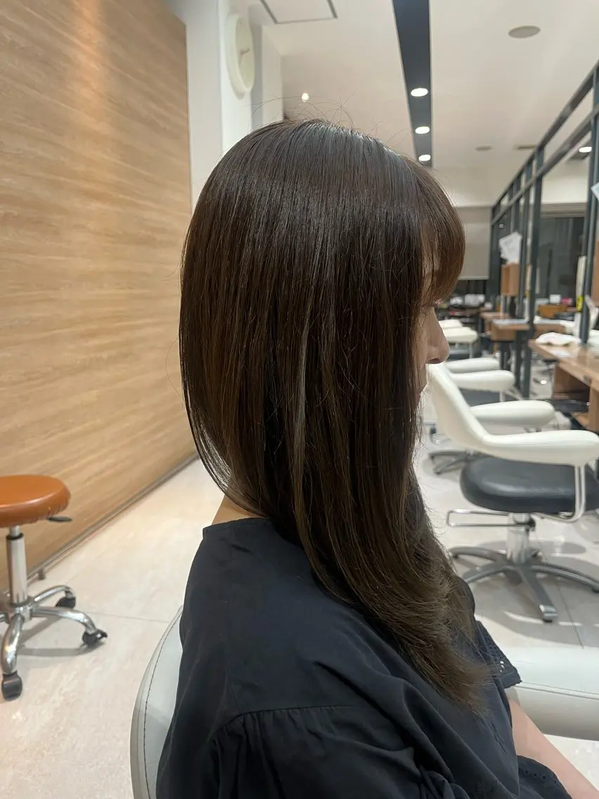 カラー ベージュカラー オリーブベージュ 元島海聖 DIVADIVOのヘアスタイル