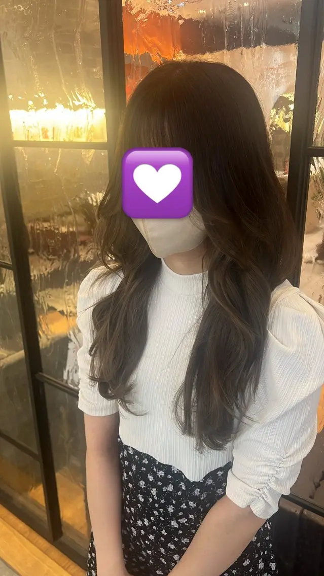 ロング 岡﨑 怜奈のヘアスタイル
