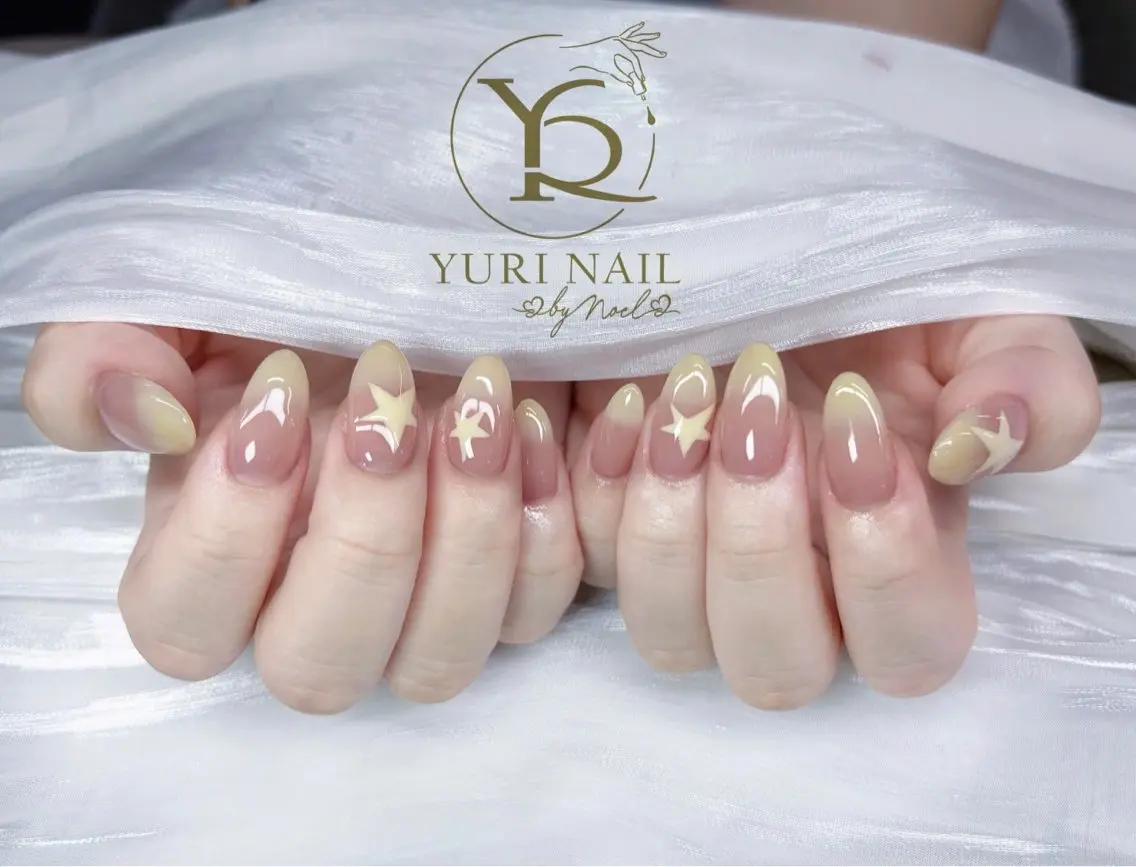 ネイル チークネイル フットネイル フレンチネイル グラデーション キラキラネイル ハンドネイル フットネイル ハンドケア YURI Nail Funabashiのネイルデザイン