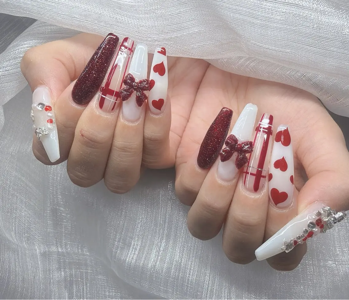 ネイル ハンドネイル Lee Nailsのネイルデザイン