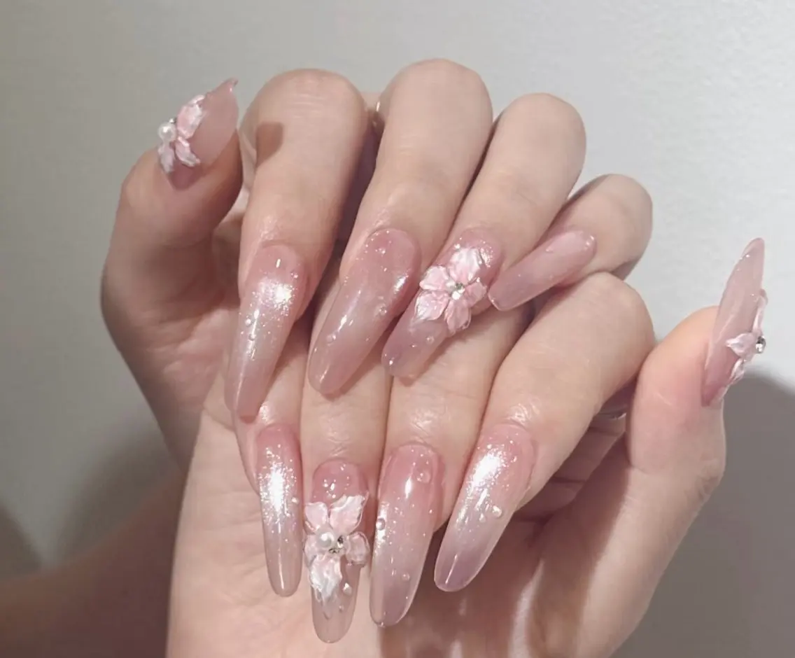 ネイル ハンドネイル Luvia Ginzaのネイルデザイン