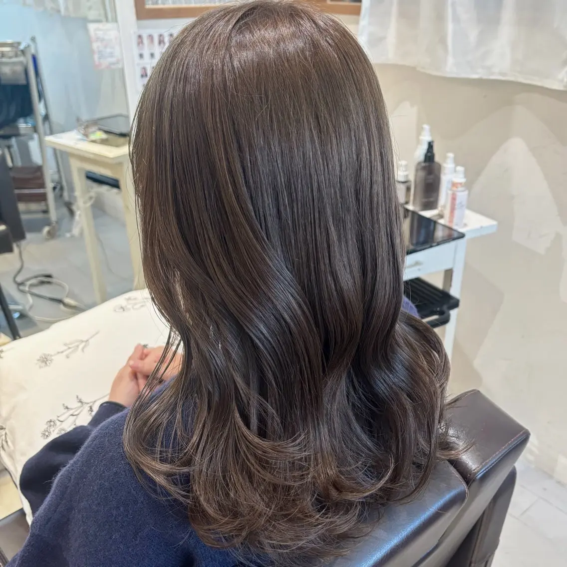 ロング カラー ブラウンカラー 透明感カラー オリーブブラウン カット ヘアカラー めい/透明感カラー /レイヤー/ボブのヘアスタイル